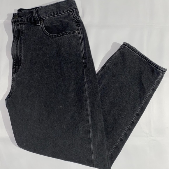 American Eagle Black Denim Mom Jeans - Picture 1 of 11